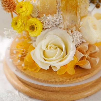水晶花藝玻璃罩系列 (Crystal Floral Dome Series) | 天然水晶能量與恆久花藝的溫柔守護