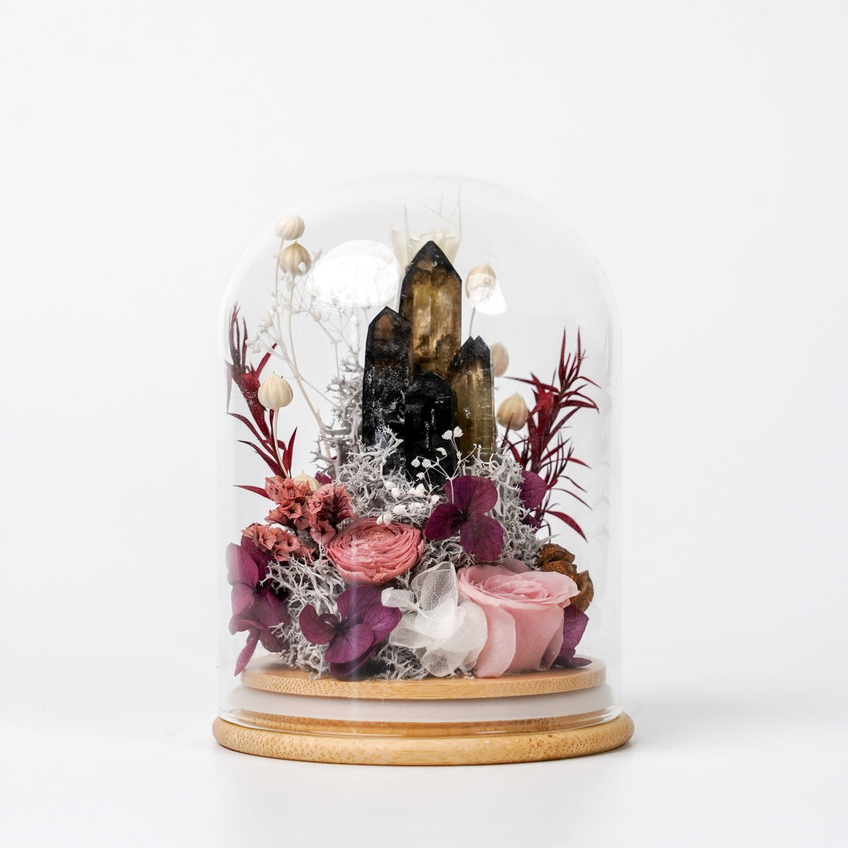 水晶花藝玻璃罩系列 (Crystal Floral Dome Series) | 天然水晶能量與恆久花藝的溫柔守護